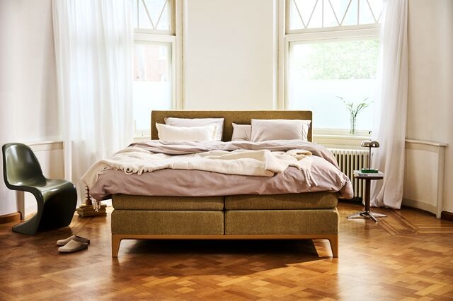 Auping Criade boxspring met Plain hoofdbord