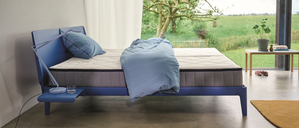 Auping Essential bed in moderne slaapkamer Auping Essential bed in moderne slaapkamer